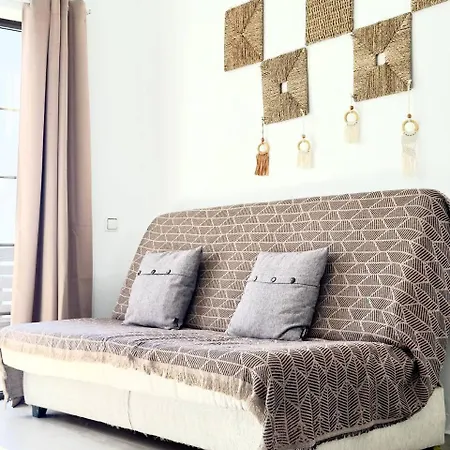 First דירה קלטה דה פוסטה